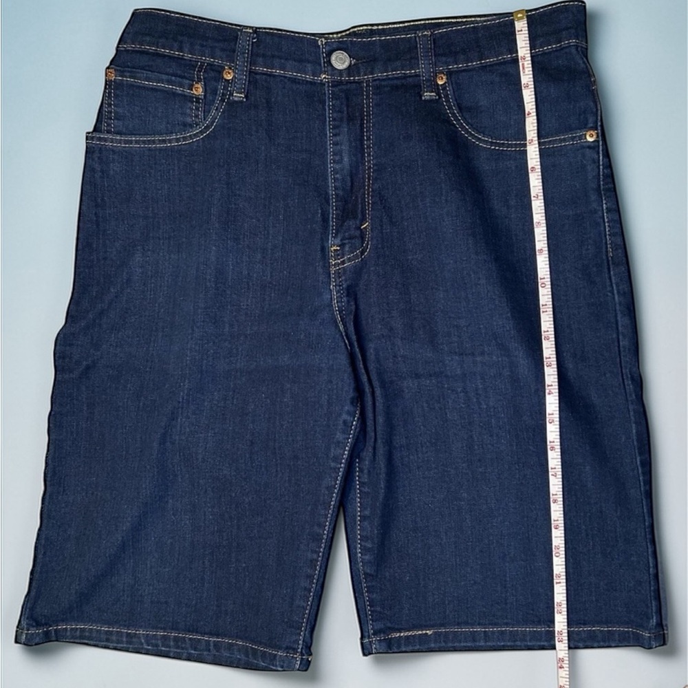 Men's Levi Dark Blue Denim Shorts 569 size 33